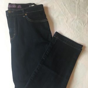 Gloria Vanderbilt Dark Wash Size 12p Jeans